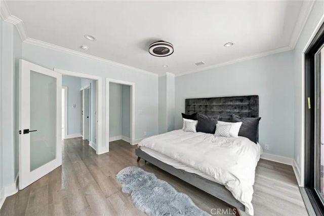 6002 Graciosa, Los Angeles, CA 90068