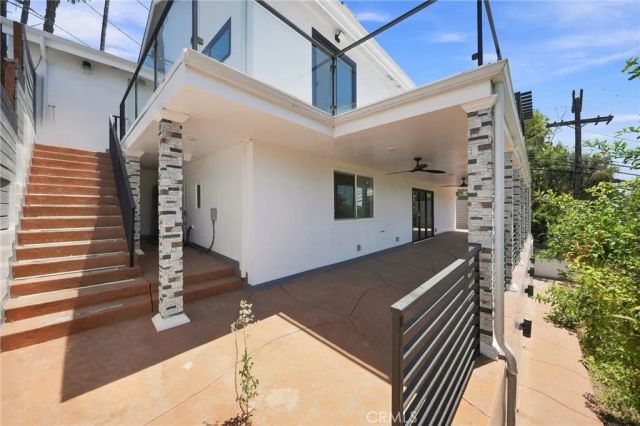 6002 Graciosa, Los Angeles, CA 90068