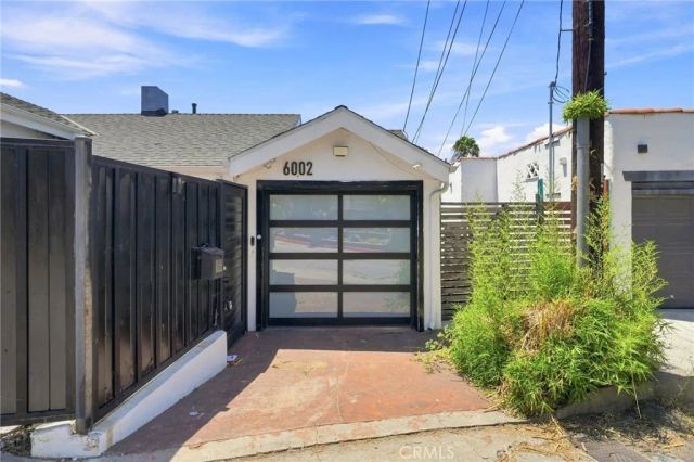 6002 Graciosa, Los Angeles, CA 90068