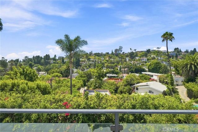 6002 Graciosa, Los Angeles, CA 90068