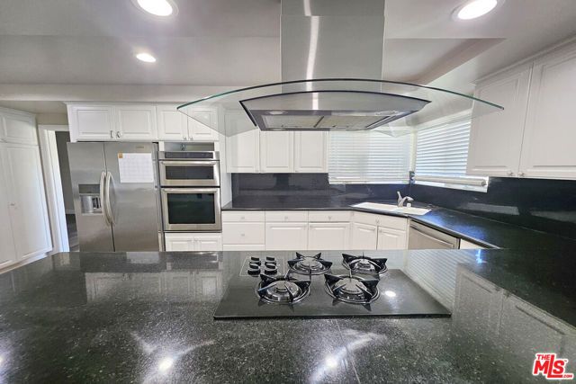 23526 Dolorosa Street, Woodland Hills (los Angeles), CA 91367