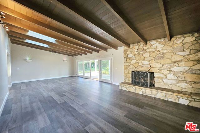 23526 Dolorosa Street, Woodland Hills (los Angeles), CA 91367