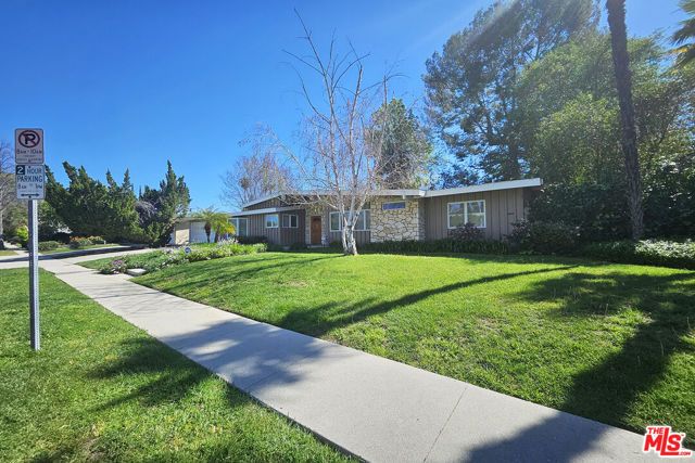 23526 Dolorosa Street, Woodland Hills (los Angeles), CA 91367