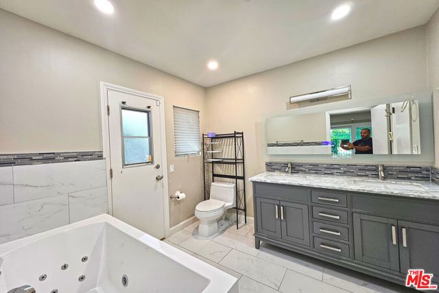 23526 Dolorosa Street, Woodland Hills (los Angeles), CA 91367