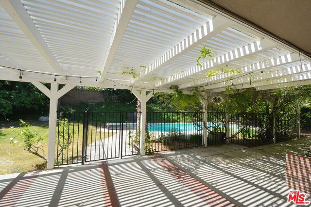 23526 Dolorosa Street, Woodland Hills (los Angeles), CA 91367