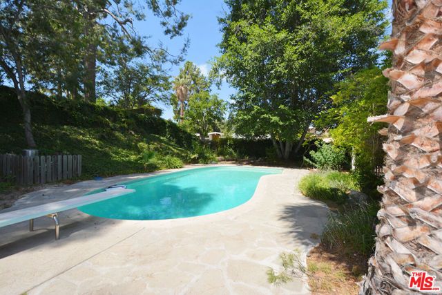 23526 Dolorosa Street, Woodland Hills (los Angeles), CA 91367