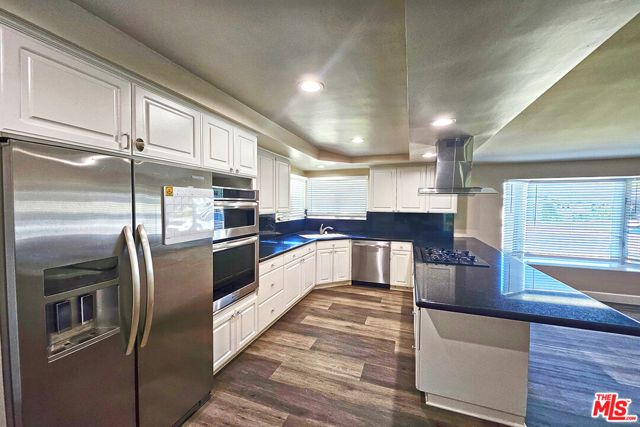 23526 Dolorosa Street, Woodland Hills (los Angeles), CA 91367