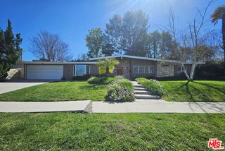 23526 Dolorosa Street, Woodland Hills (los Angeles), CA 91367