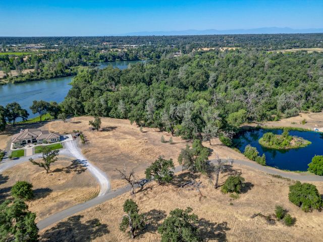 19301 Clover Road, Redding, CA 96001