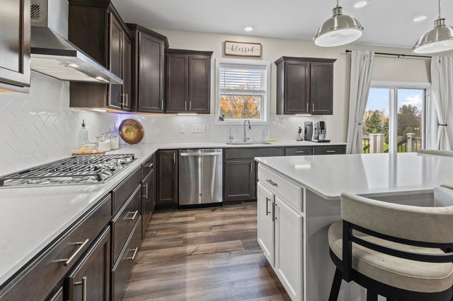 7963 64th Court S, Cottage Grove, MN 55016