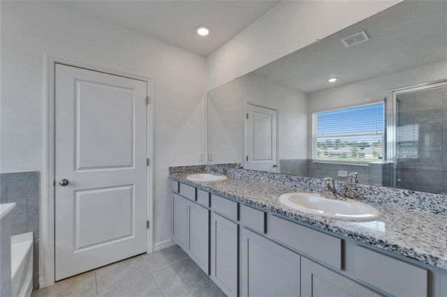 16631 MOONER PLANK CIR CIRCLE, Wimauma, FL 33598
