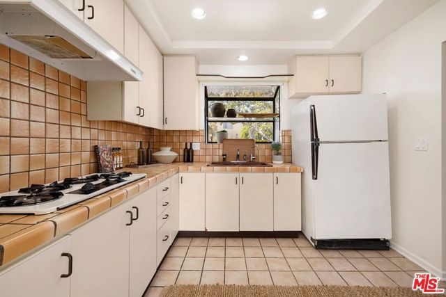 1422 Cardiff Avenue, Los Angeles, CA 90035