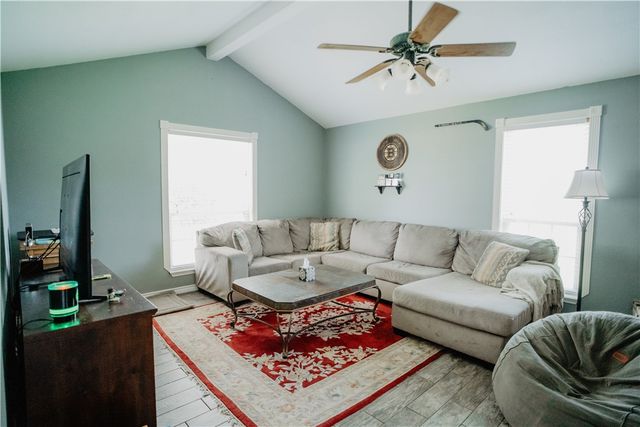 6971 Buddy Ganem Dr, Portland, TX 78374