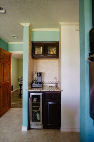 6971 Buddy Ganem Dr, Portland, TX 78374