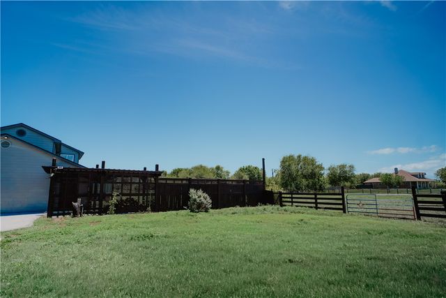 6971 Buddy Ganem Dr, Portland, TX 78374