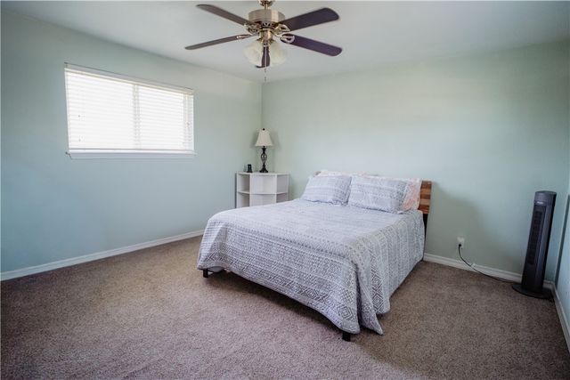 6971 Buddy Ganem Dr, Portland, TX 78374