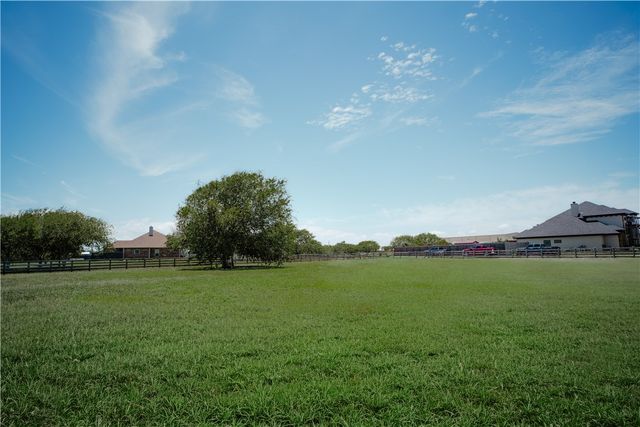 6971 Buddy Ganem Dr, Portland, TX 78374