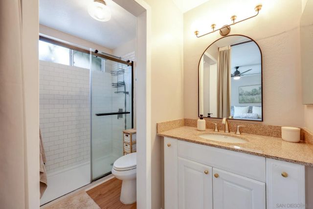 1962 Buckskin Gln, Escondido, CA 92027
