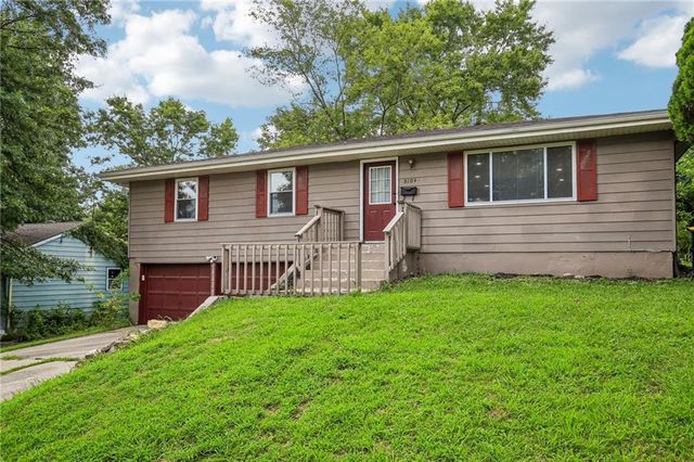 5104 N Smalley Avenue, Kansas City, MO 64119