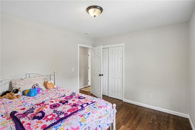 5104 N Smalley Avenue, Kansas City, MO 64119