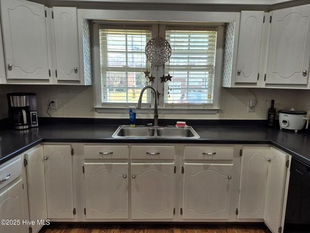 108 Rosedale Drive, Elizabeth City, NC 27909