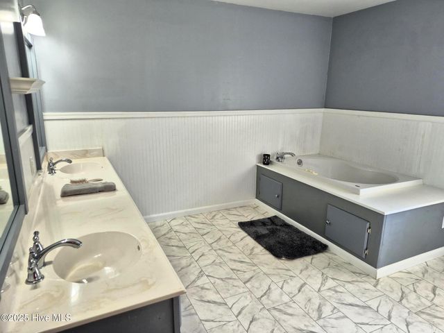 108 Rosedale Drive, Elizabeth City, NC 27909