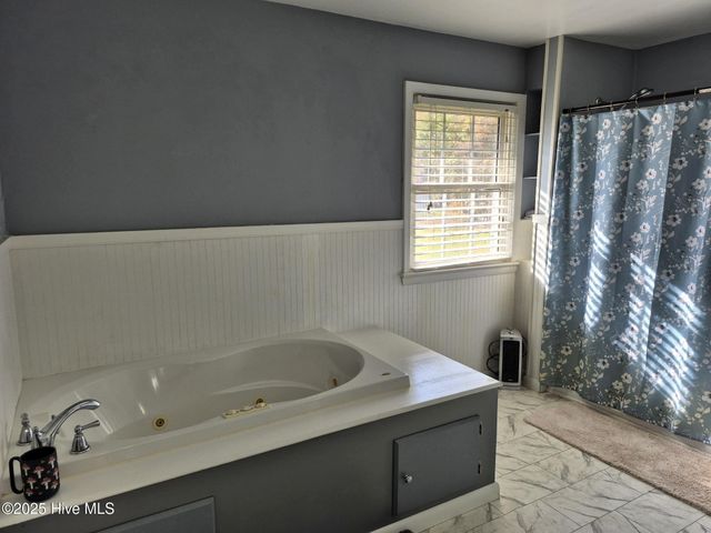 108 Rosedale Drive, Elizabeth City, NC 27909