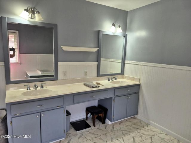 108 Rosedale Drive, Elizabeth City, NC 27909