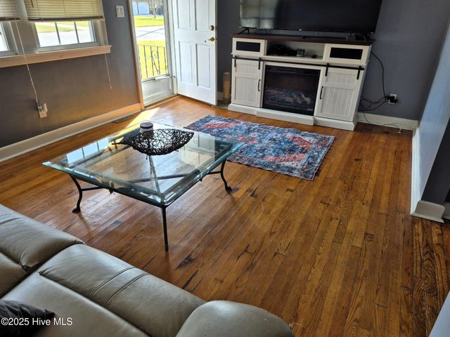 108 Rosedale Drive, Elizabeth City, NC 27909