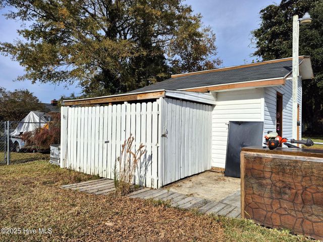 108 Rosedale Drive, Elizabeth City, NC 27909