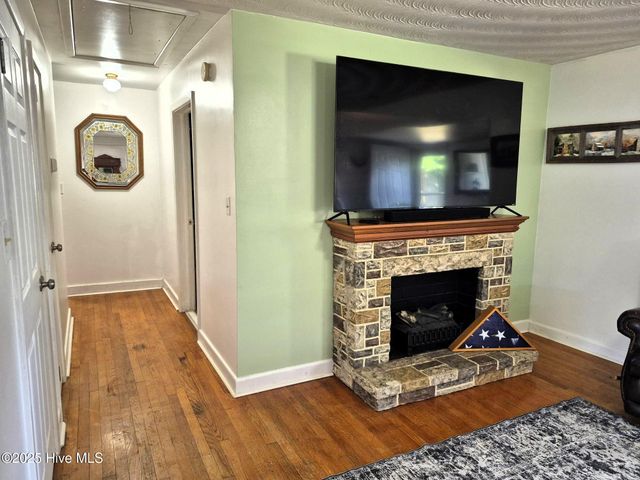 108 Rosedale Drive, Elizabeth City, NC 27909