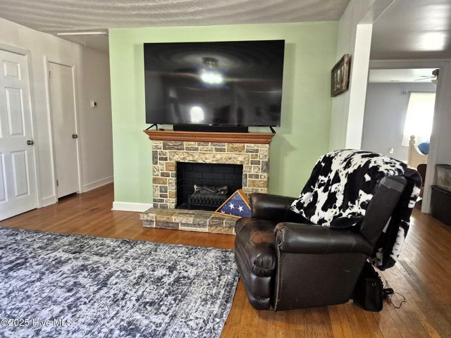 108 Rosedale Drive, Elizabeth City, NC 27909