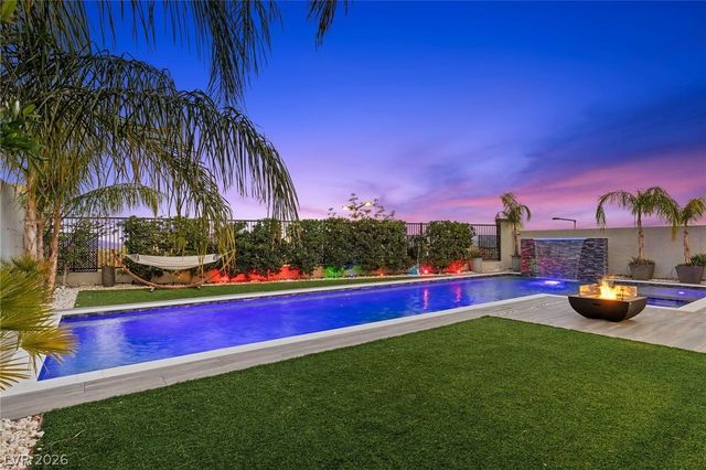 394 Prairie Sun Street, Las Vegas, NV 89138