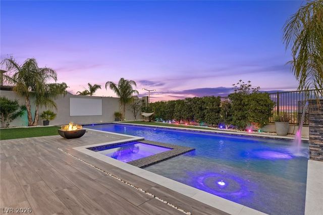 394 Prairie Sun Street, Las Vegas, NV 89138