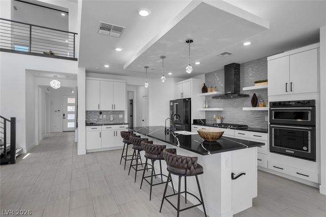 394 Prairie Sun Street, Las Vegas, NV 89138