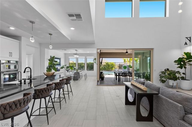 394 Prairie Sun Street, Las Vegas, NV 89138