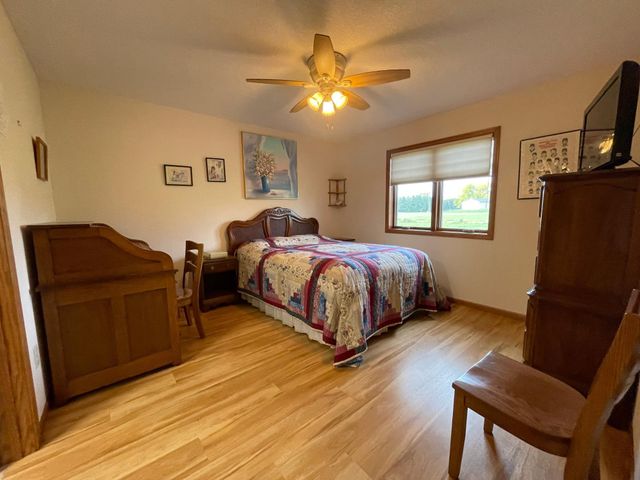 109 Brittany Way SE, Grand Meadow, MN 55936