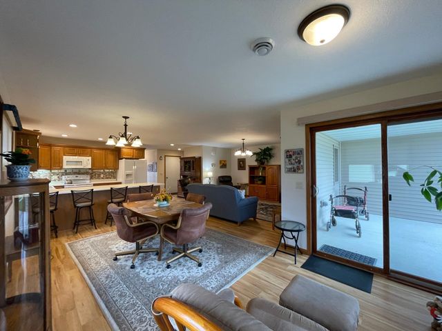 109 Brittany Way SE, Grand Meadow, MN 55936