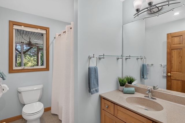 30 Twine Field Rd, Truro, MA 02652