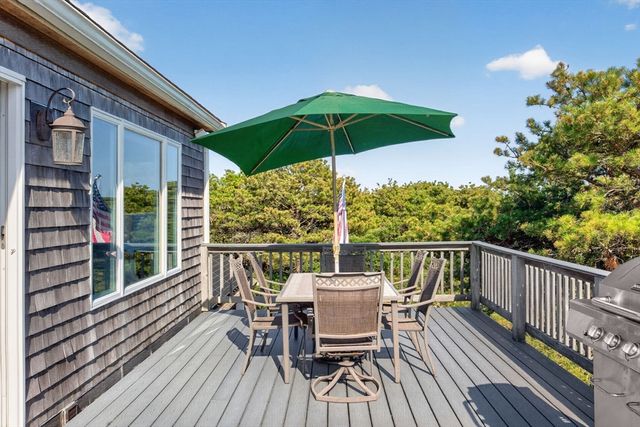 30 Twine Field Rd, Truro, MA 02652