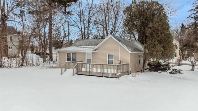 5935 Sawyer Road, Sawyer, MI 49125