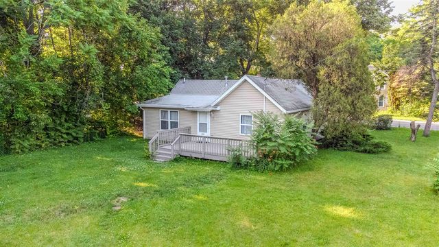 5935 Sawyer Road, Sawyer, MI 49125