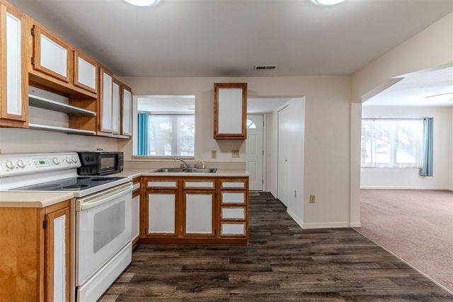 5935 Sawyer Road, Sawyer, MI 49125