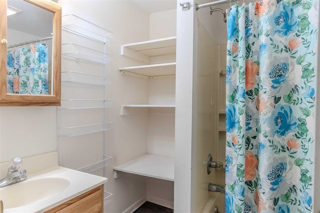 5935 Sawyer Road, Sawyer, MI 49125