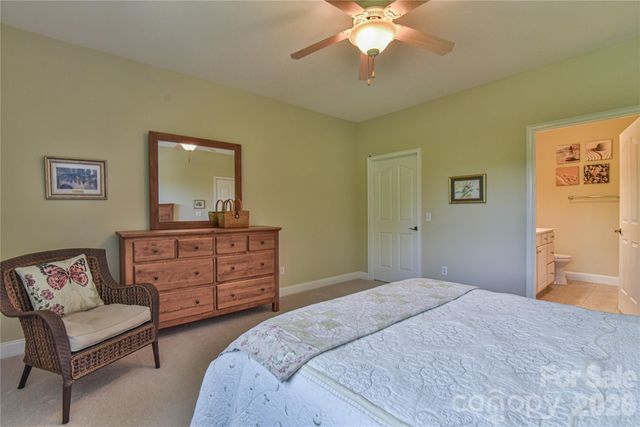 11 Outlook Circle, Swannanoa, NC 28778
