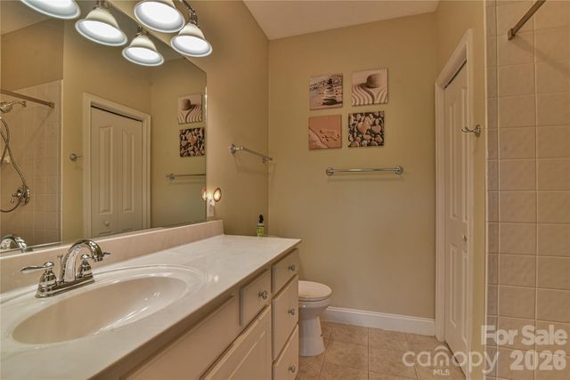 11 Outlook Circle, Swannanoa, NC 28778