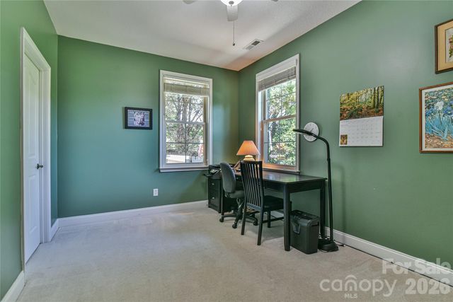 11 Outlook Circle, Swannanoa, NC 28778
