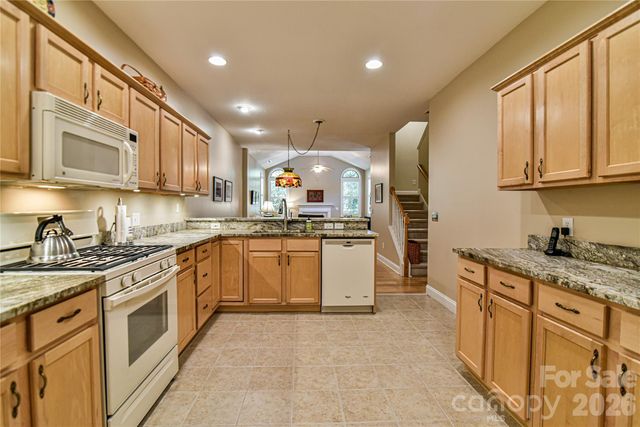 11 Outlook Circle, Swannanoa, NC 28778