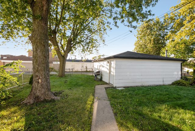 2630 Commercial Avenue, South Chicago Heights, IL 60411