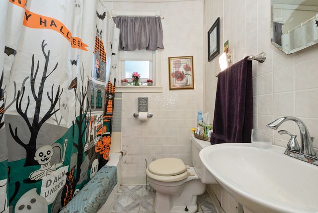 2630 Commercial Avenue, South Chicago Heights, IL 60411